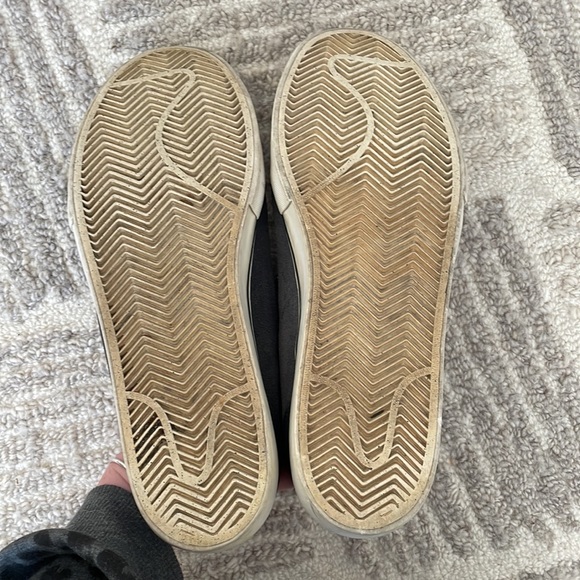 Grey Nike Skate Shoe 9.5 - Picture 4 of 5